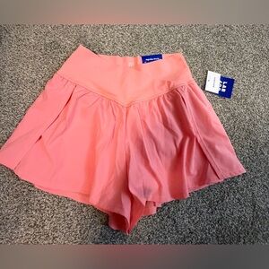 Women’s joy lab high rise shirts size medium NWT